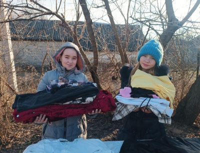 Допомога діткам війни, які втратили батька або дім